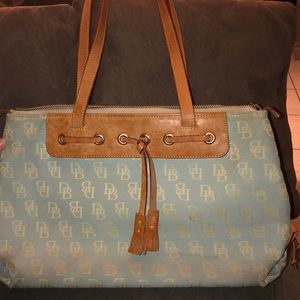 Dooney & Bourke Bag
